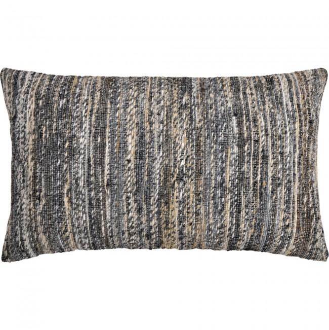 Renwil  Pillows item PWFL1314